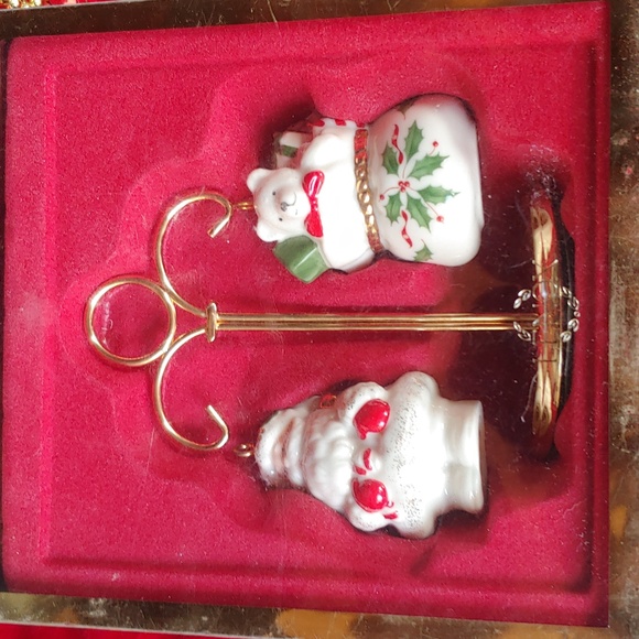 🎅LENOX Santa Claus Salt & Pepper Shaker with Brass Stand - Picture 9 of 10